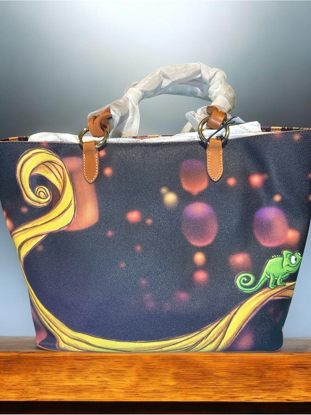Dooney & Bourke Disney Rapunzel Tangled Tote NWT! - Picture 2 of 4